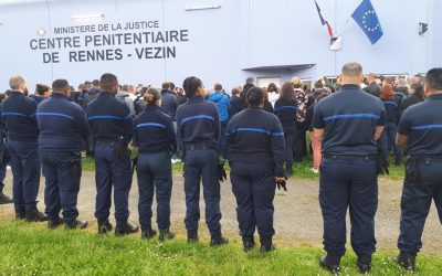 « Je suis en colère » : les personnels pénitentiaires mobilisés devant la prison de Rennes-Vezin